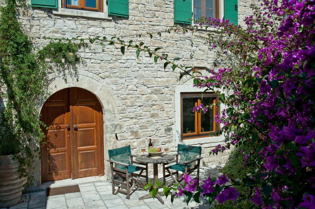 Kiparissi Villa Kourtaiika Exterior photo